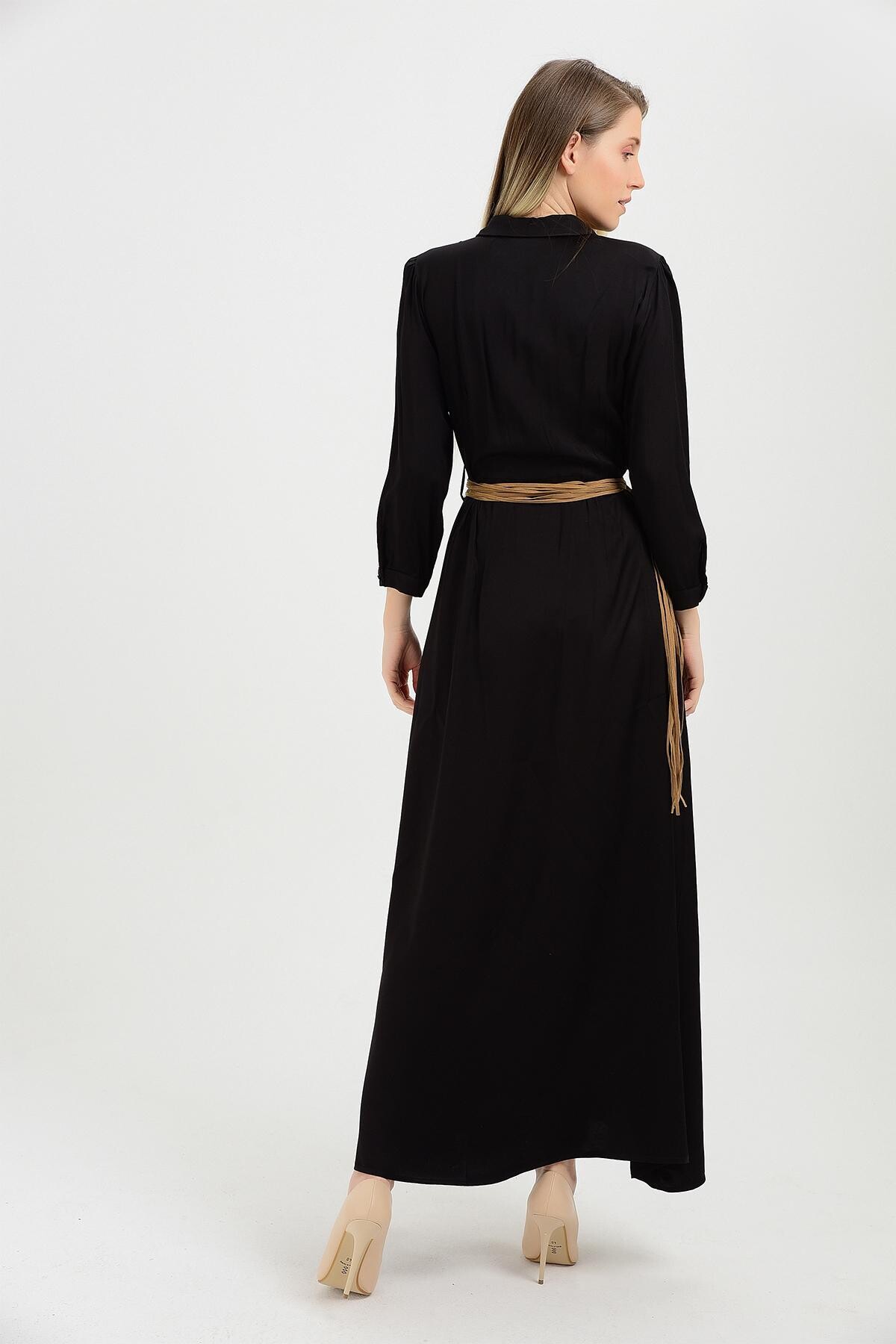 Siyah Kemerlı Ön Düğme Uzun Elbise