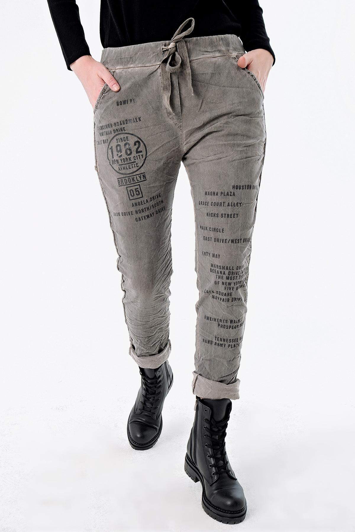 Antasit Cebi ve Yanı Sim Fitilli Önü Yazılı Pantolon