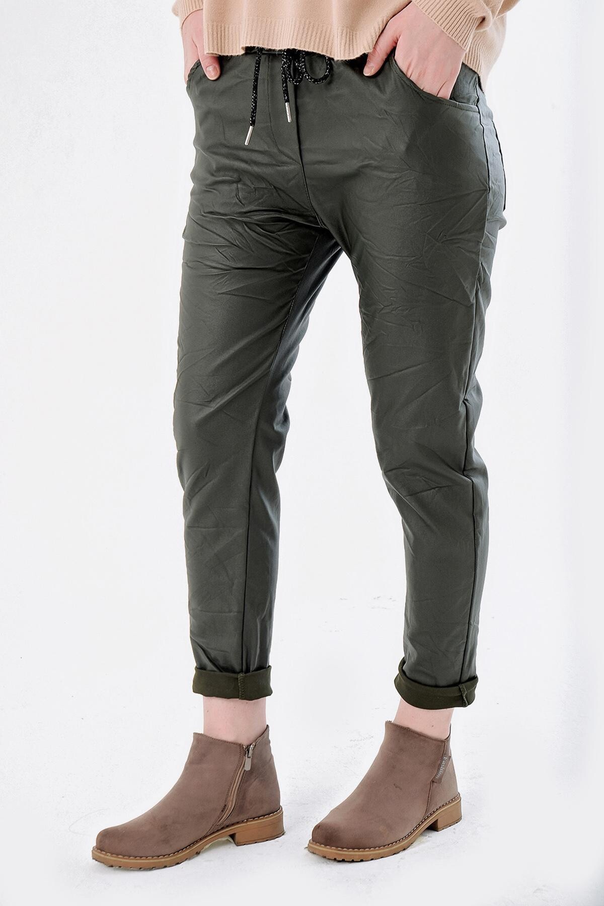 Yeşil Deri Görünümlü Pantolon